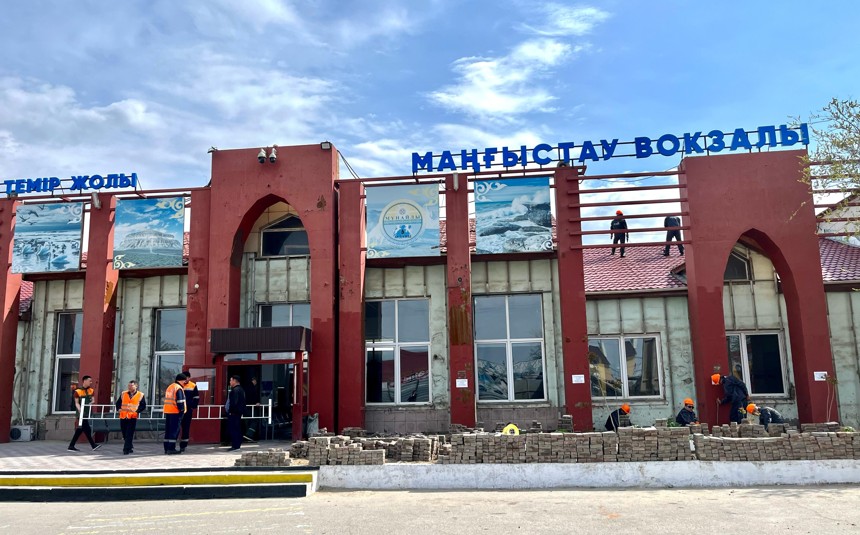 Vokzaldy jańartý bastaldy