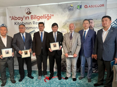 Abaı murasy túrik tiline aýdaryldy