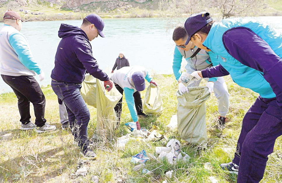Ileniń boıyn tazartty