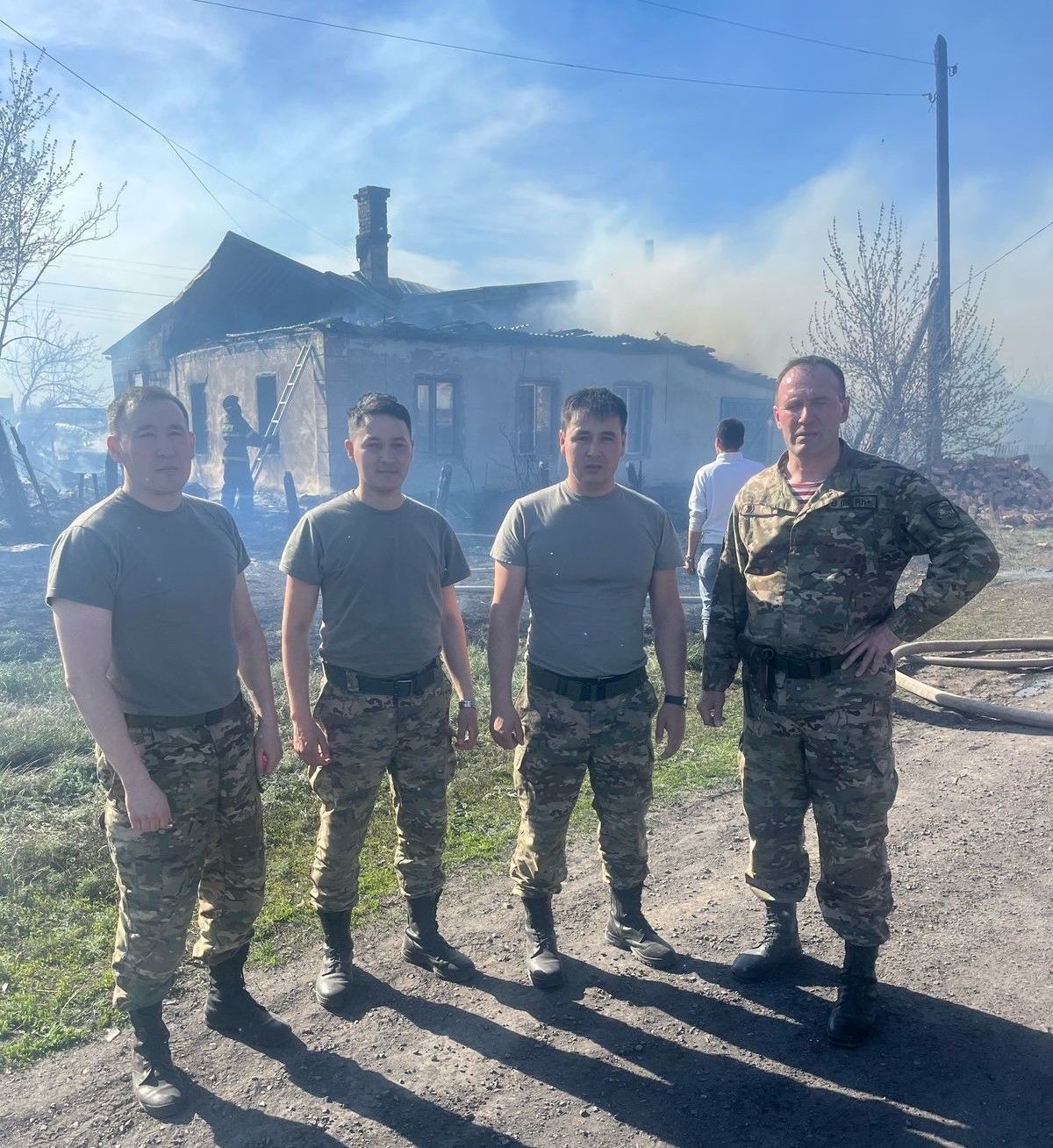 Ulandyqtar  úsh balany órtten qutqaryp qaldy