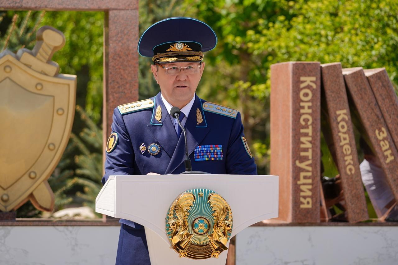 Prokýrorlar maıdan shebinde