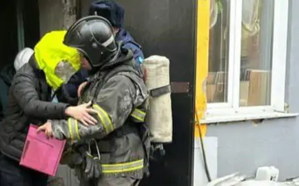 BQO-da 15 bala órt shyqqan úıden qutqaryldy