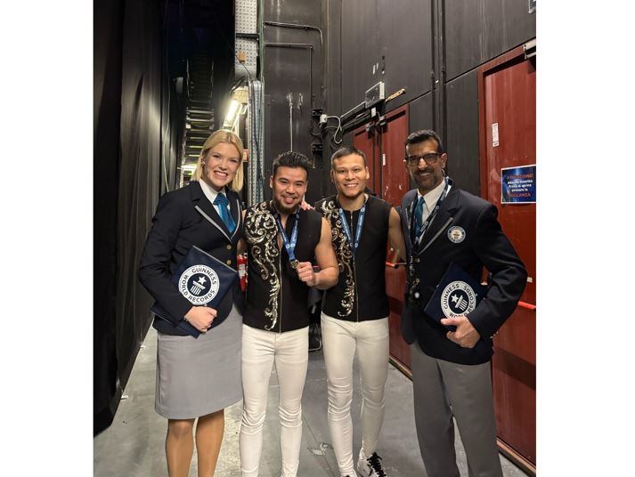 Qazaq sırkiniń akrobattary Mılanda álemdik rekord ornatty