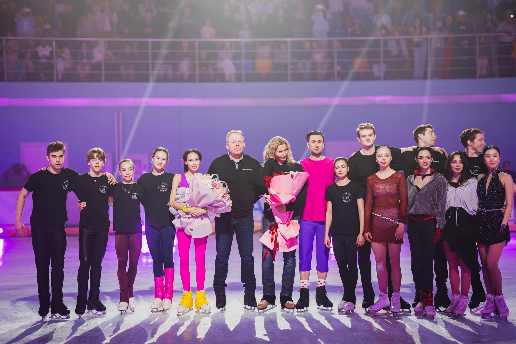 Olımpıada jáne Eýropa chempıondary Túrkistanda óner kórsetti