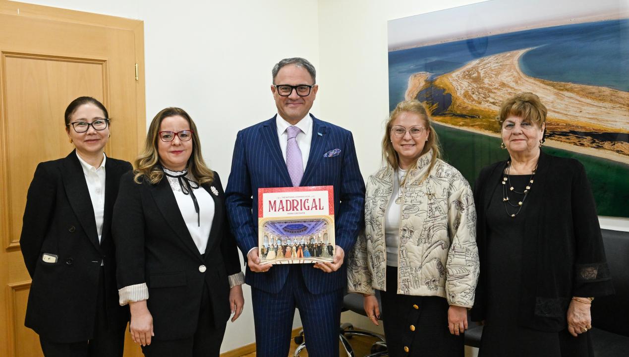 Rýmynııanyń «Madrıgal» hory Qazaqstanǵa keldi