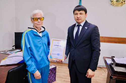 Oraldyq ardager parasportshy 80 shaqyrymdy jaıaý júrip ótti