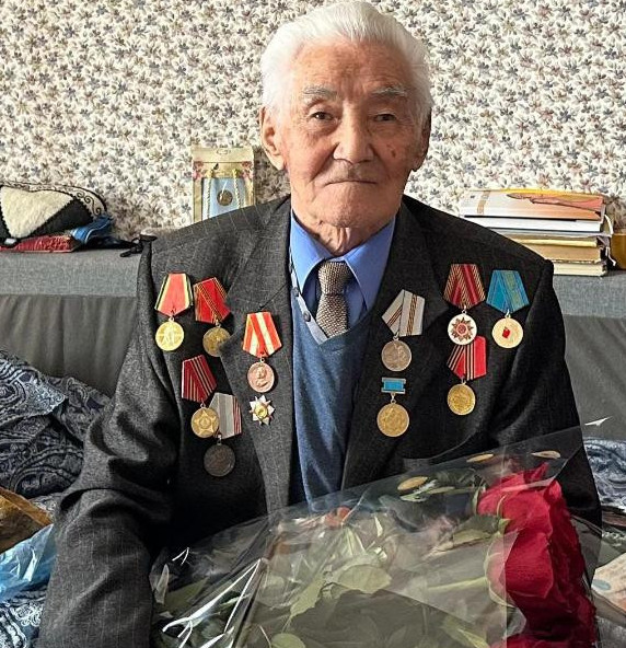 Astana ákimdigi sherýge kire almaǵan tyl ardagerinen keshirim surady