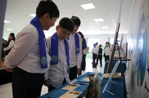 Atalar dástúrine adaldyq