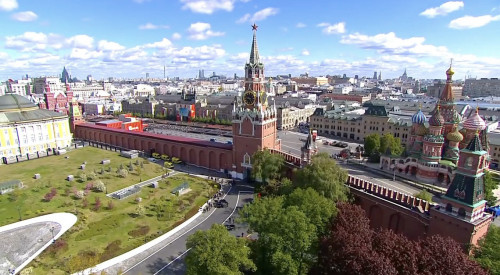 Qasym-Jomart Toqaevty Vladımır Pýtın Kremlde qarsy aldy