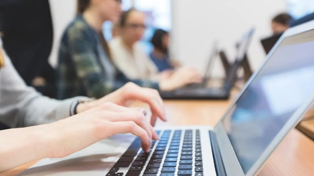 181 myń adam Skills Enbek platformasynda oqyǵan