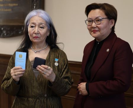 Ǵylym men ustazdyqty sabaqtastyrǵan...