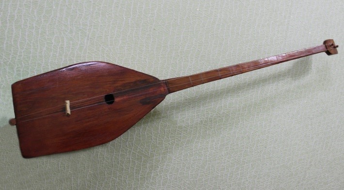 Maıasardyń dombyrasy