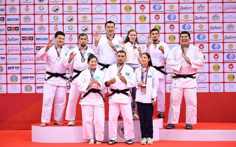 Para dzıýdoshylar jeke saıysta 9 medal ıelendi