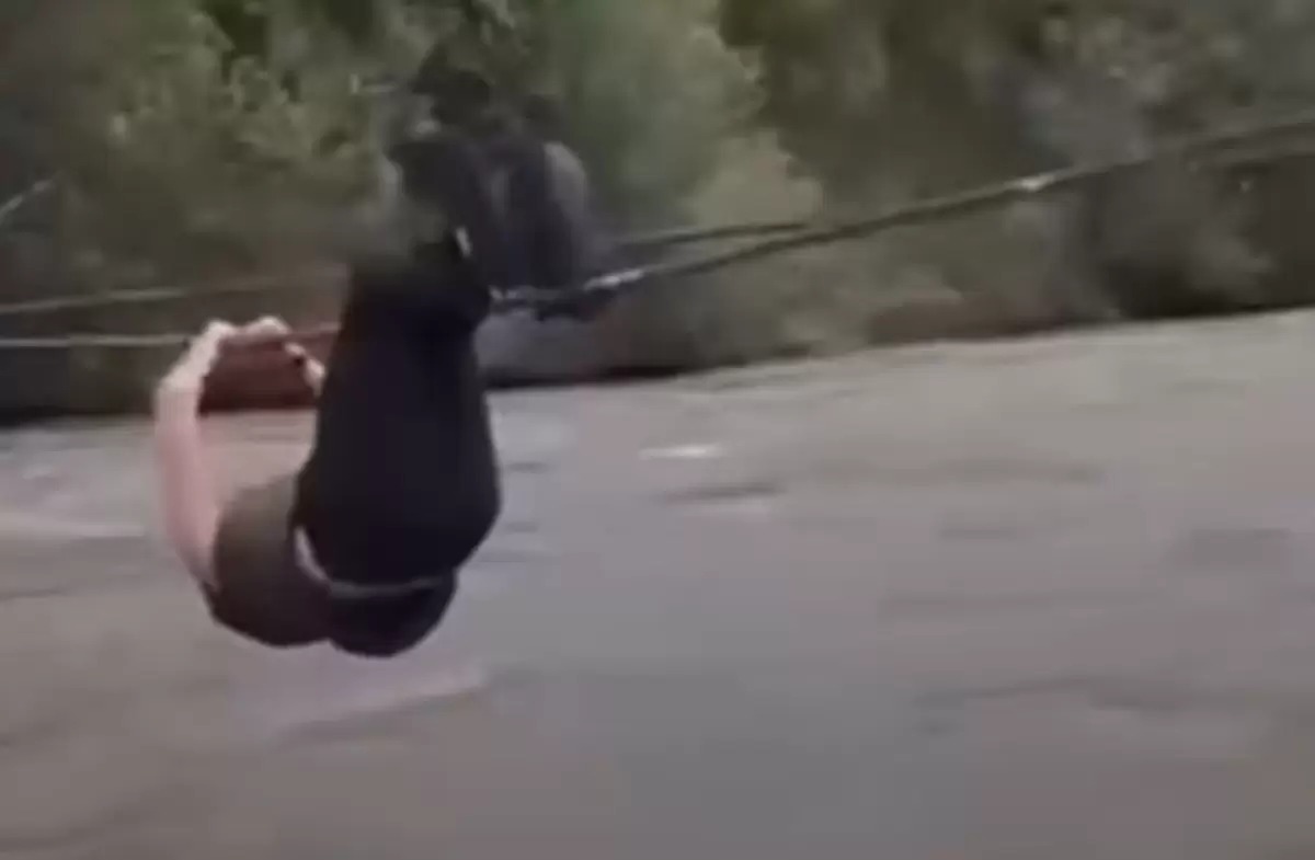 Bes kún buryn ózennen ótpek bolyp, aǵyp ketken er adamnyń denesi tabyldy