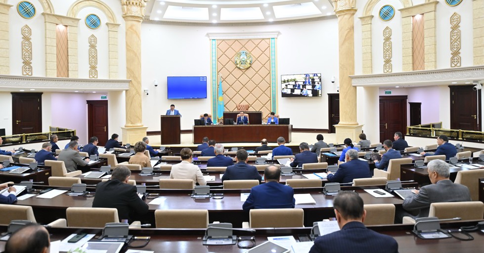 Akvasharýashylyq týraly zań Májiliske qaıtaryldy