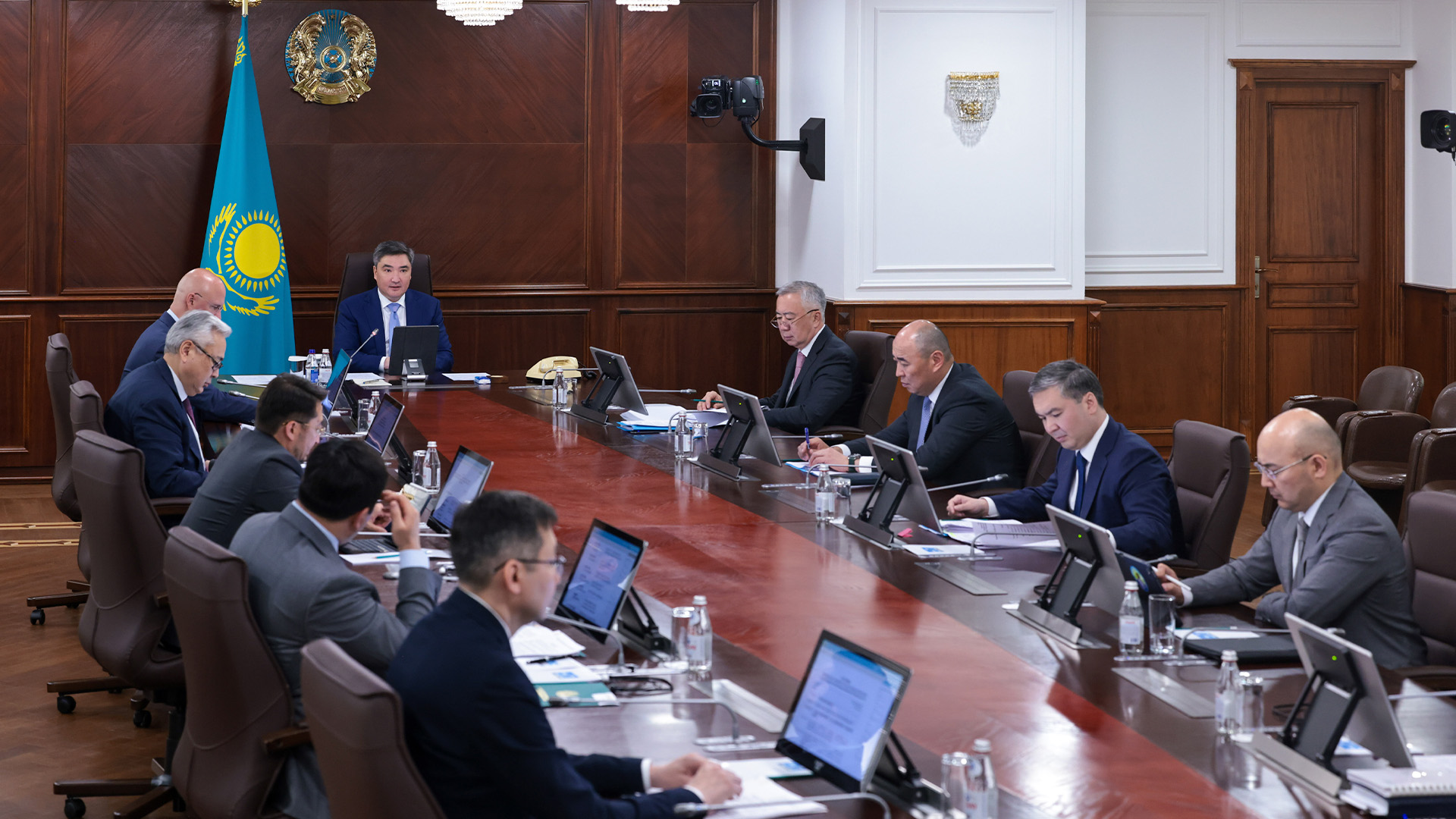 Sheteldik ınvestorlar keńesiniń jıyny