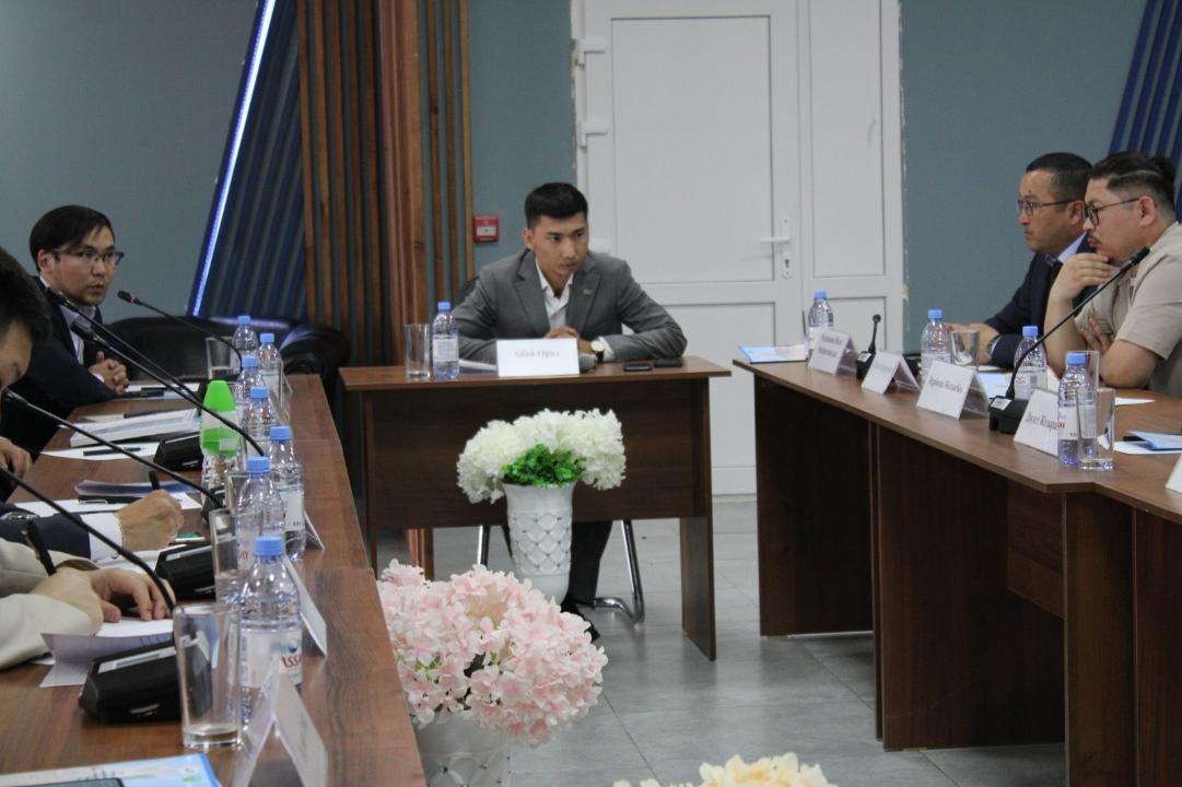 Ulytaýda jas aqyn-jazýshylardyń respýblıkalyq semınar-keńesi ótti