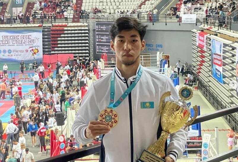 Qyzyljar oǵlany chempıon boldy