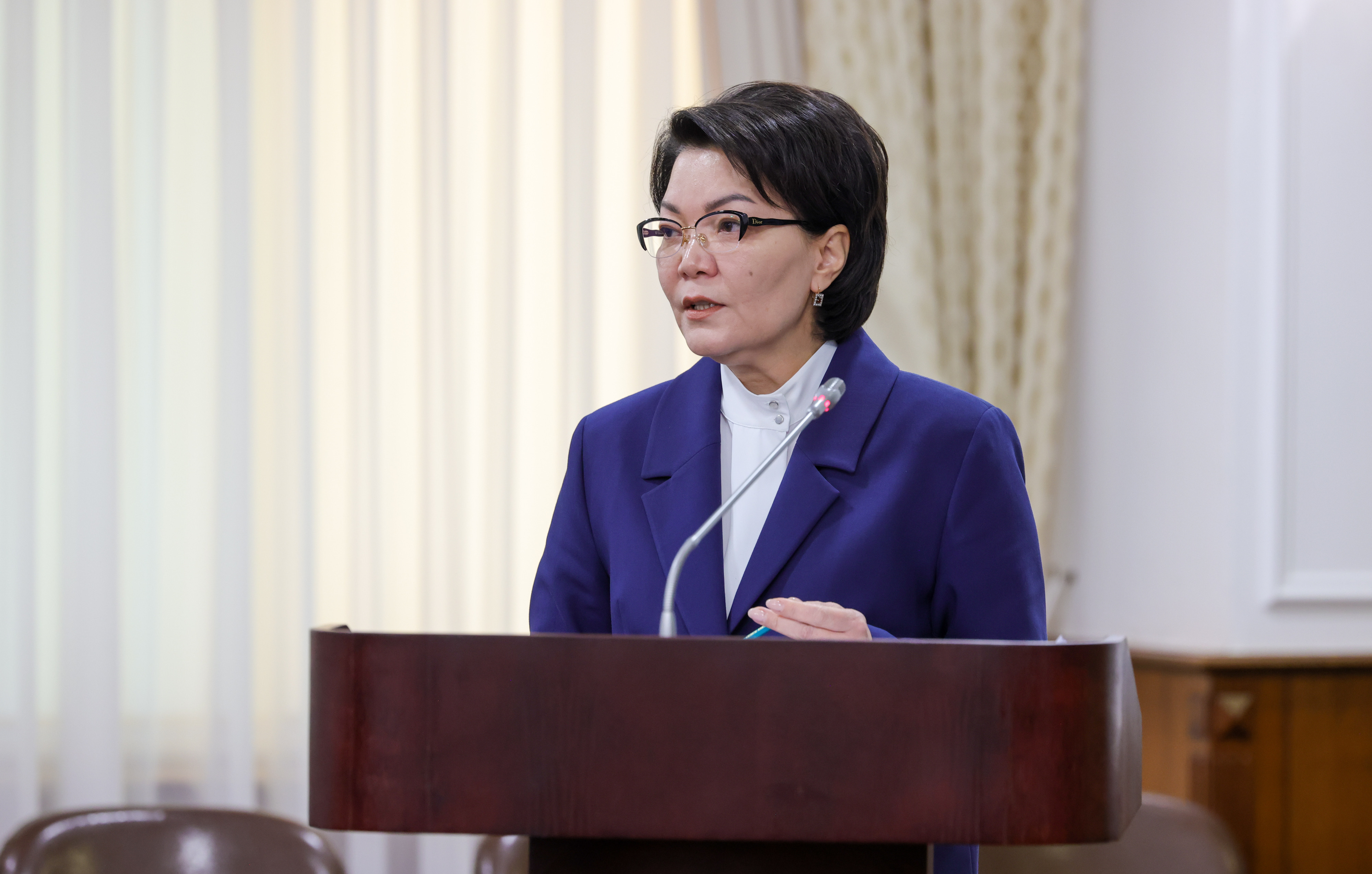 Oqýshylar jaz aılarynda qaıda jumysqa kire alady