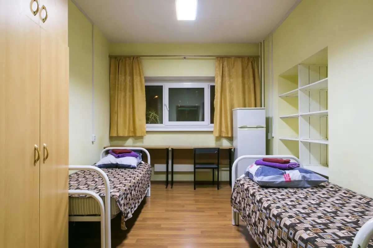 Sátbaev ýnıversıtetiniń jataqhanasy zańsyz satylǵan