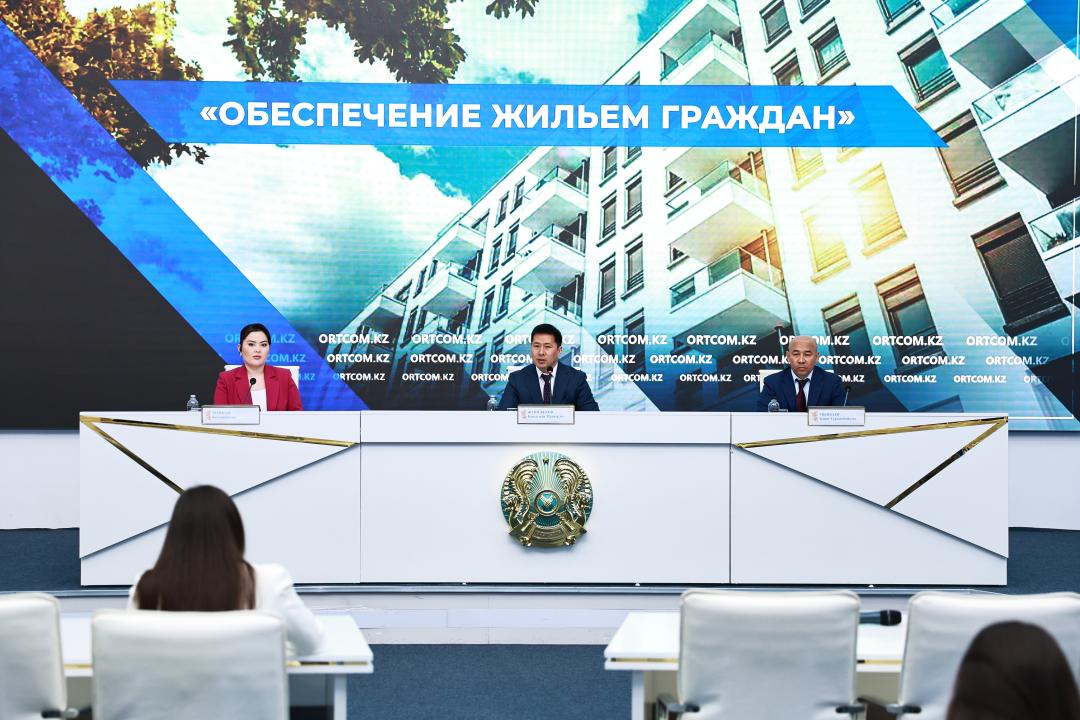 Elimizde 11 myńǵa jýyq otbasyǵa turǵyn úı jalǵa berilgen