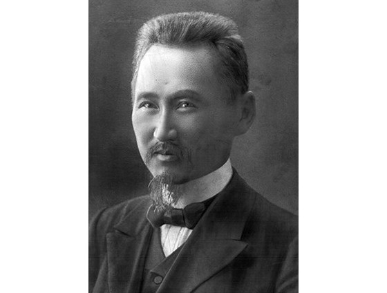 Tulǵa eńbegi nasıhattalýy kerek