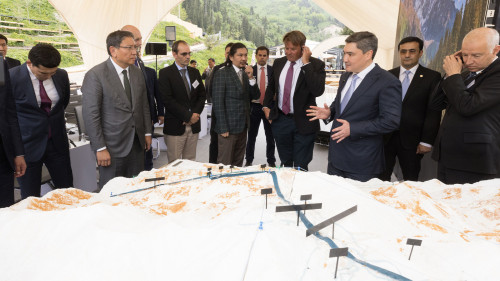 Oljas Bektenov taý klasterin damytý tásilderimen tanysty