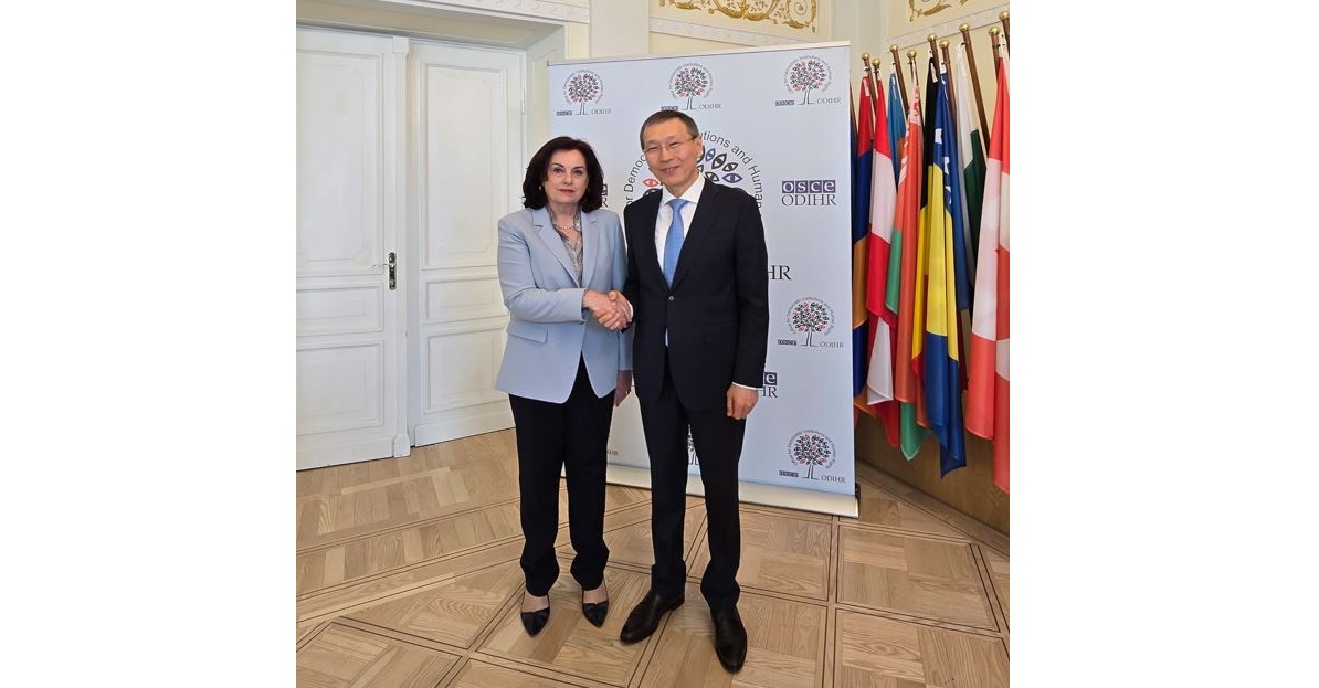 N.Ábdirov halyqaralyq áriptesterimen elektoraldy máselelerdi talqylady