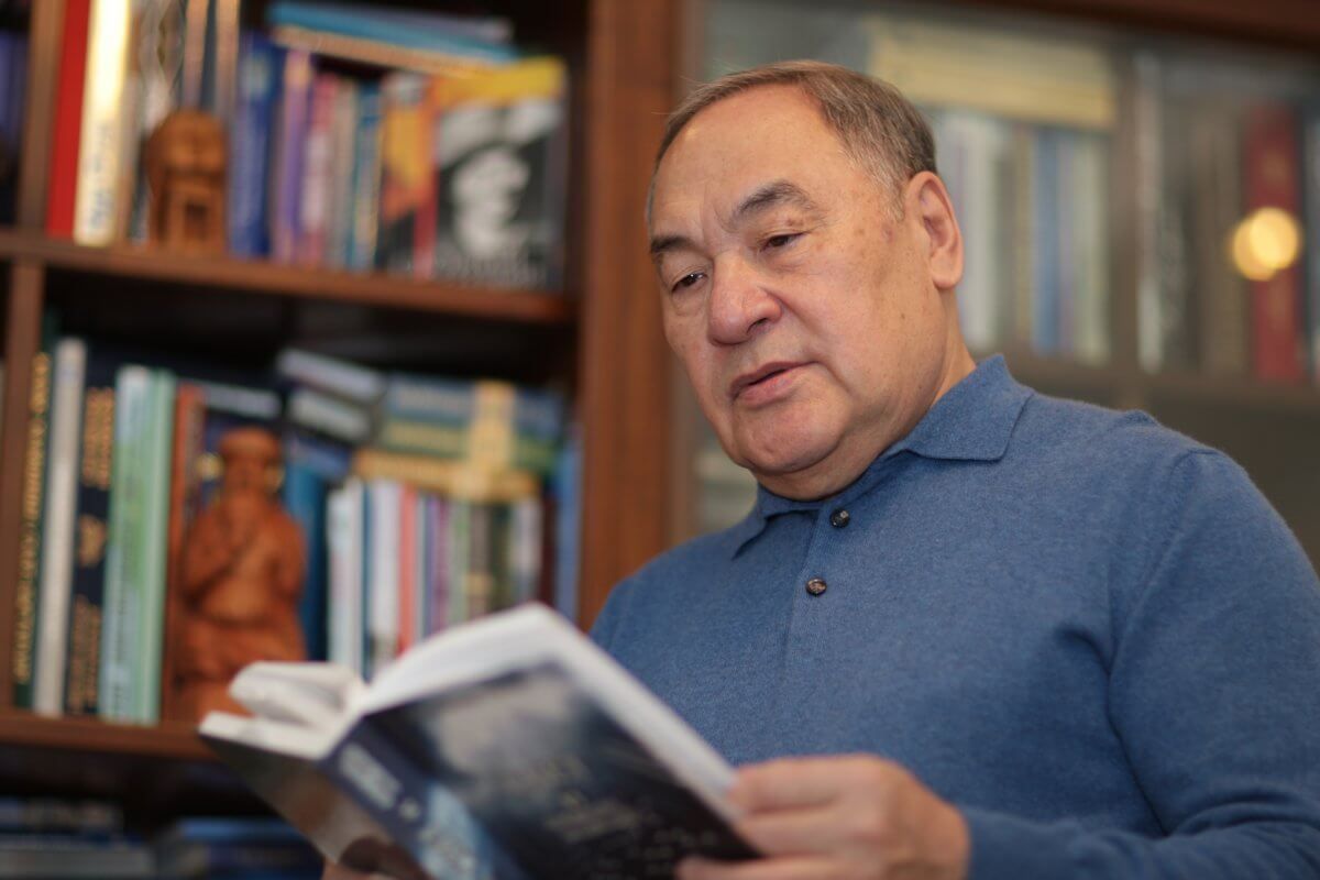 Ravıl ShYRDABAEV: Aldaǵy ýaqytta da munaı men gaz ózektiligin joımaıdy