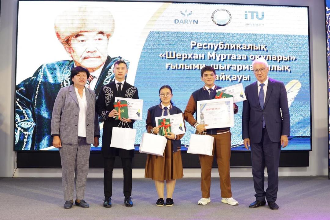 Rektor granty almatylyq oqýshyǵa buıyrdy