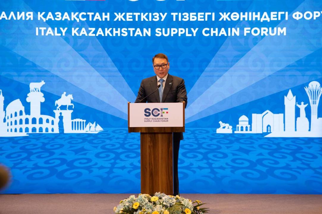 «Italııa – Qazaqstan» iskerlik forýmynda 10 memorandým jasaldy