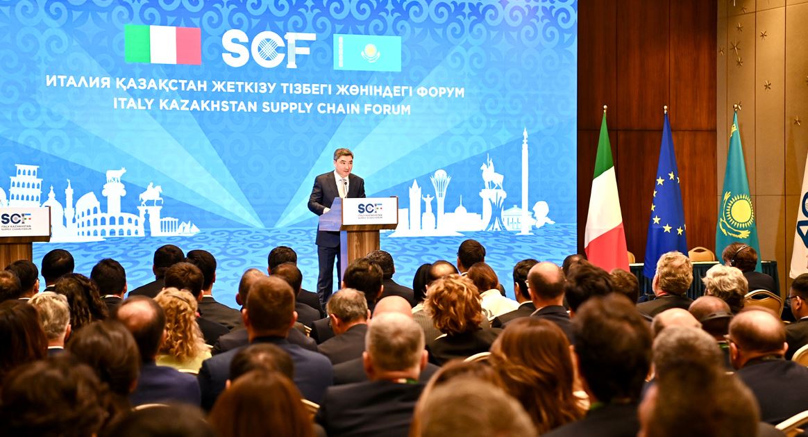 Qazaqstan-Italııa bıznes forýmy ótti