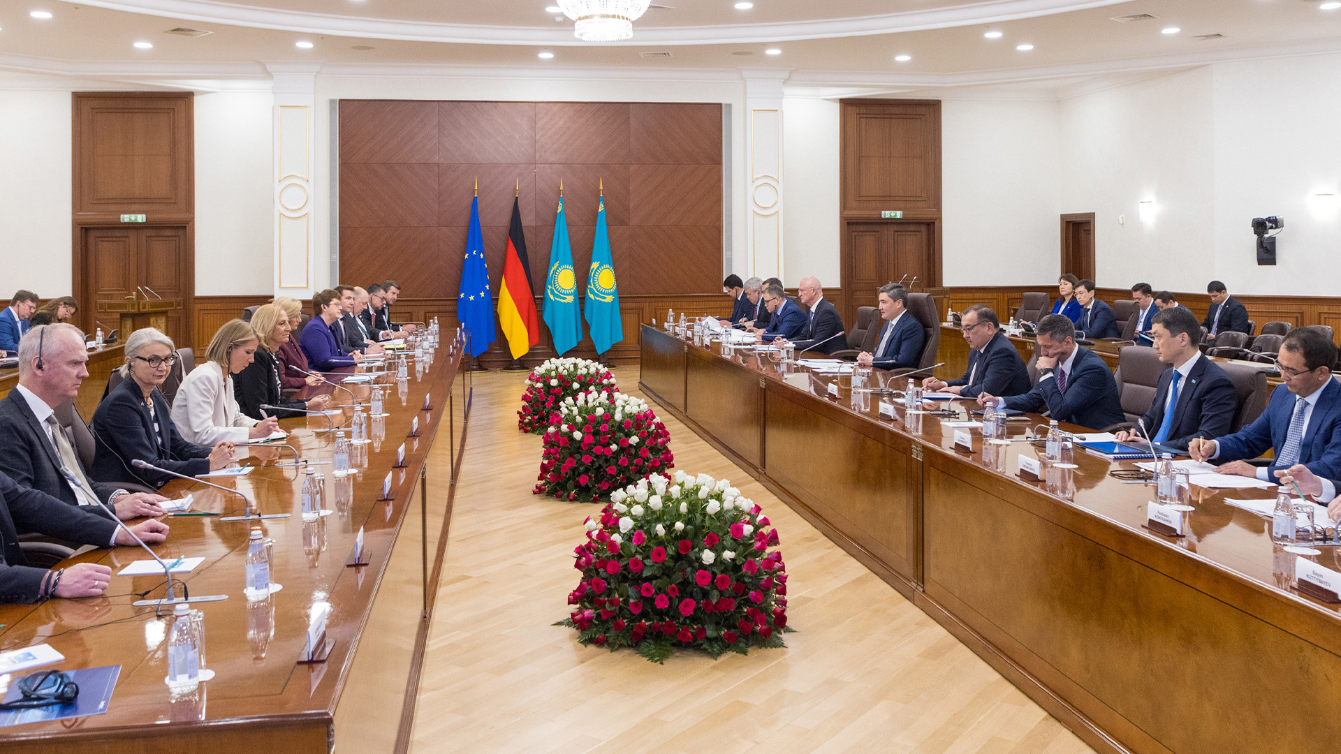 Ekonomıkalyq yntymaqtastyq nyǵaıady