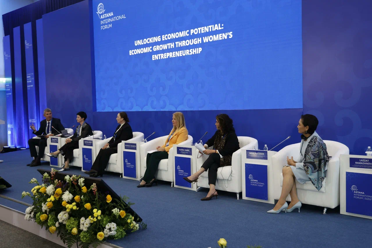 Teń múmkindikter ekonomıkasy: AIF-2025 forýmynda áıelder kásipkerligi arqyly ósý qupııalary aıqyndaldy