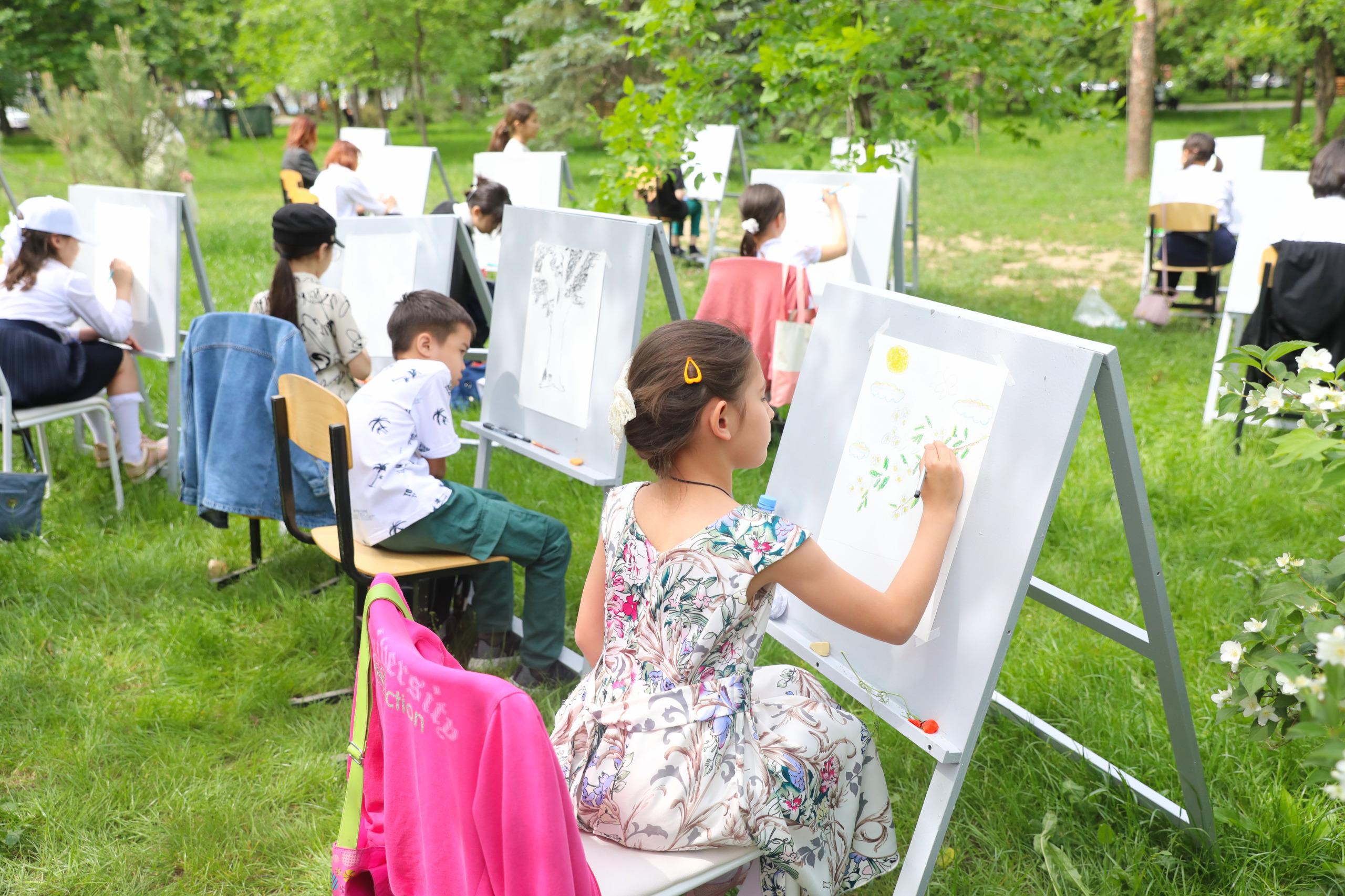 Almatyda Halyqaralyq balalardy qorǵaý kúni qandaı sharalar ótedi?