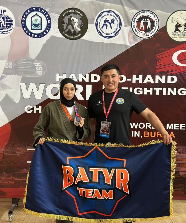 Qazaqstan TJM mamandary qoıan-qoltyq urystan álem chempıonatynda jeńiske jetti