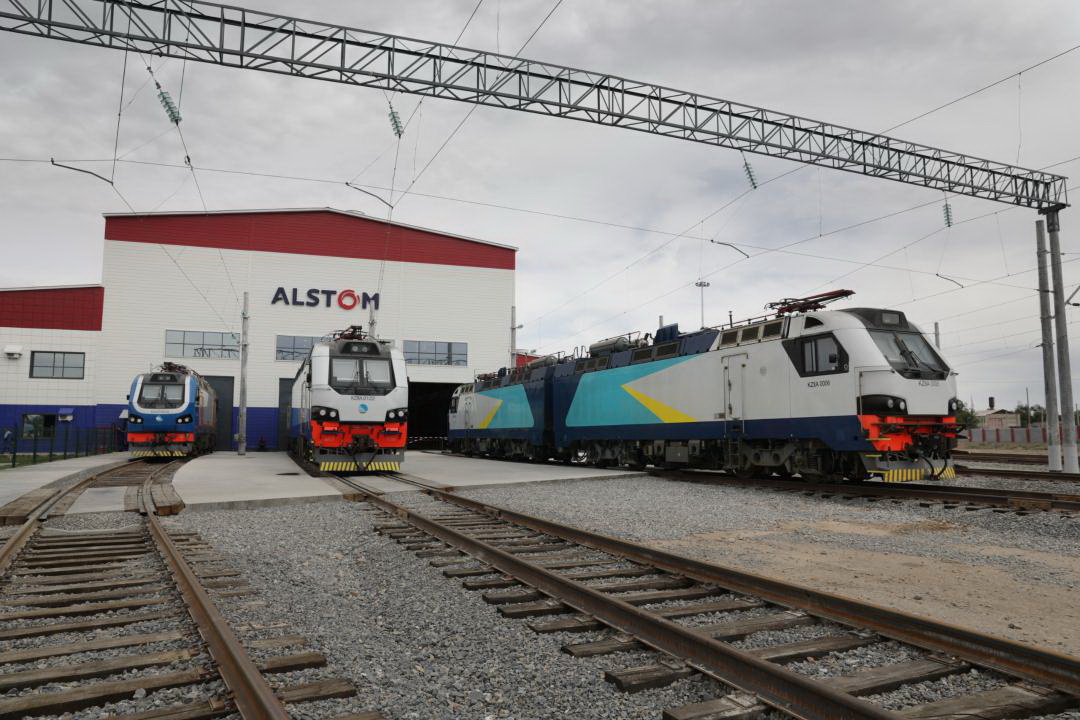 Jylyna 1 500 lokomotıv jóndeıdi