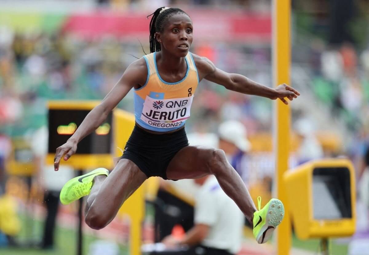 Azııa chempıonatynan –  alty júlde