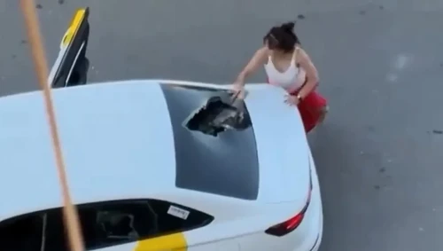 Shymkentte taksıge shabýyl jasaǵan áıel ustaldy