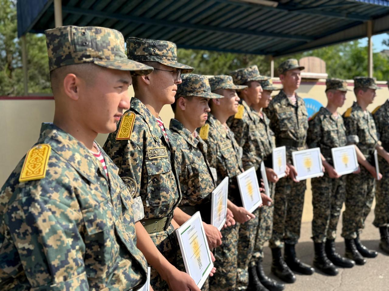 Sarbazdar grantqa ıe boldy