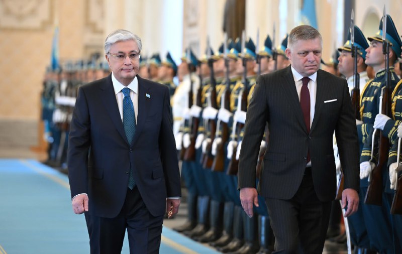 Aqordada Slovakııa Premer-mınıstrin saltanatty qarsy alý rásimi ótti