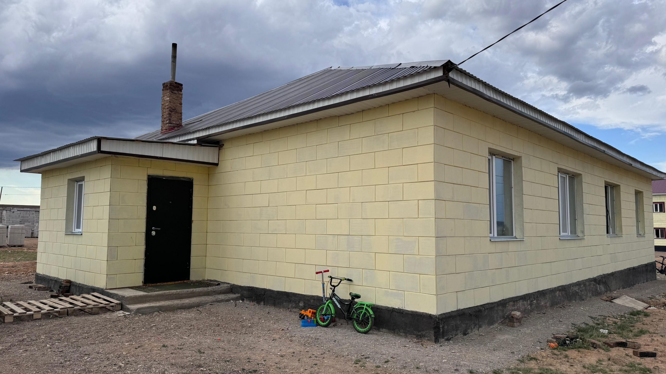 Shaǵyn aýdan qanat jaıa tústi