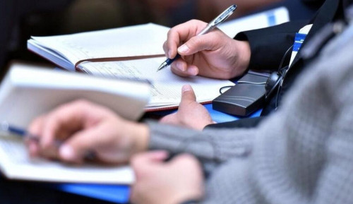 Elorda ákimdigi jýrnalısterge arnalǵan baıqaý jarııalady