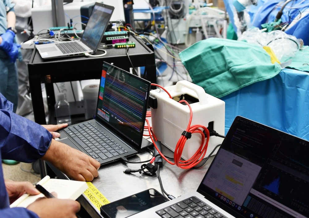 Mı ımplanty ornatyldy