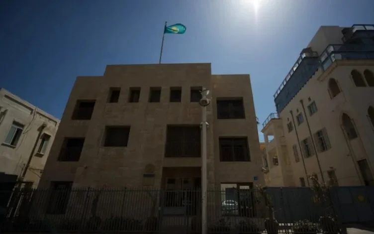 Qazaqstannyń Izraıldegi Elshiligi otandastarǵa úndeý jasady