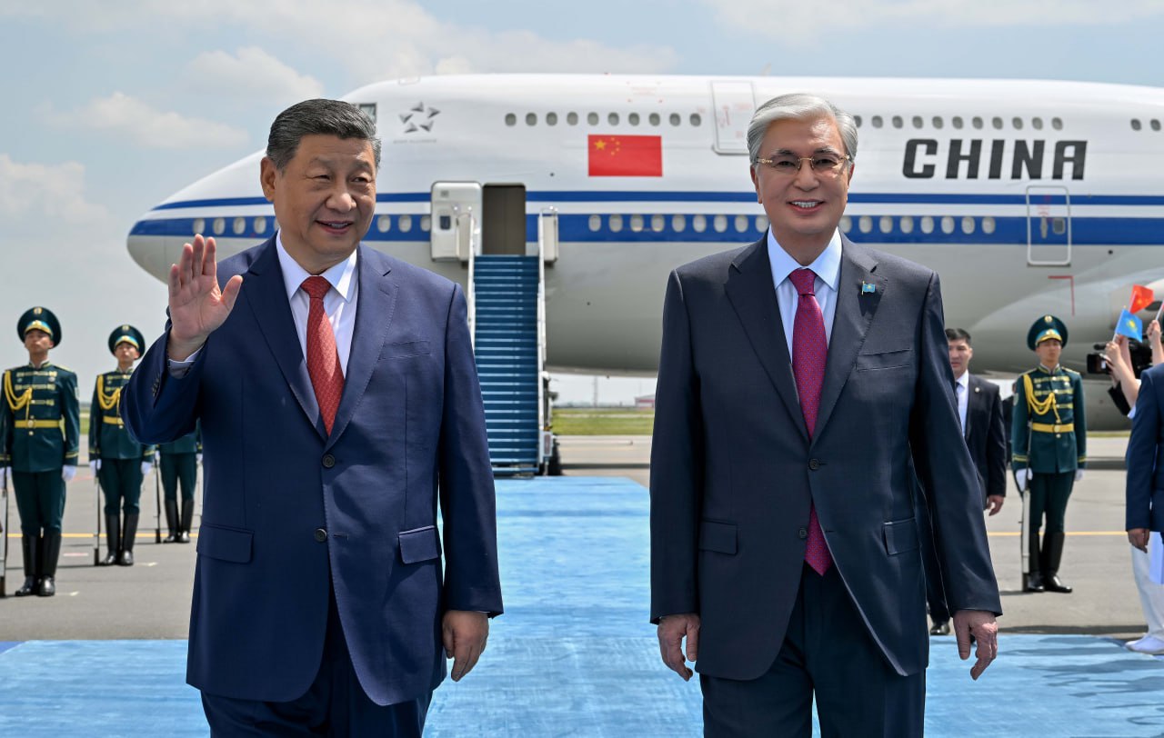 Jańa kezeńge qadam basqan senimdi seriktestik