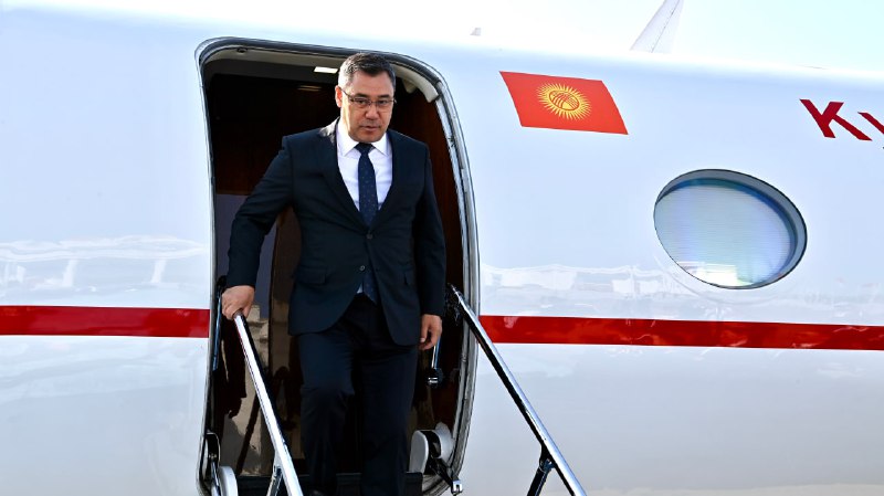 Qazaqstanǵa Qyrǵyzstan Prezıdenti Sadyr Japarov keldi
