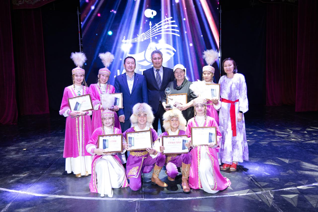 Úlgili otbasynyń jeńisi