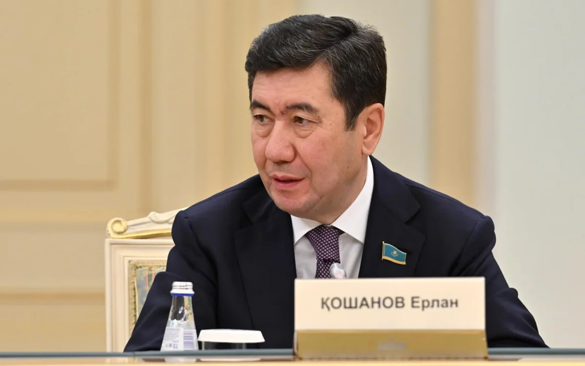 Úkimet usynystarǵa basa mán berýi qajet - E.Qoshanov