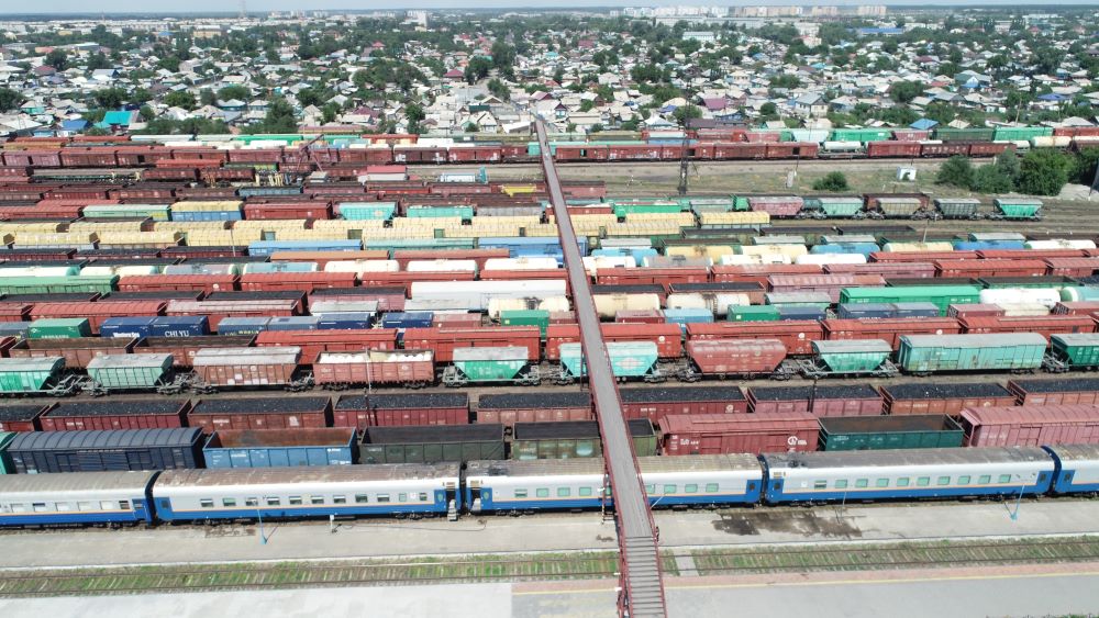 Qazaqstan Eýrazııadaǵy negizgi kólik torabyna aınaldy